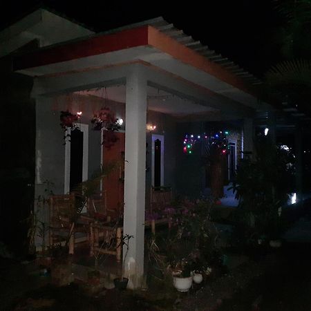 Eltari Homestay Тетебату Экстерьер фото