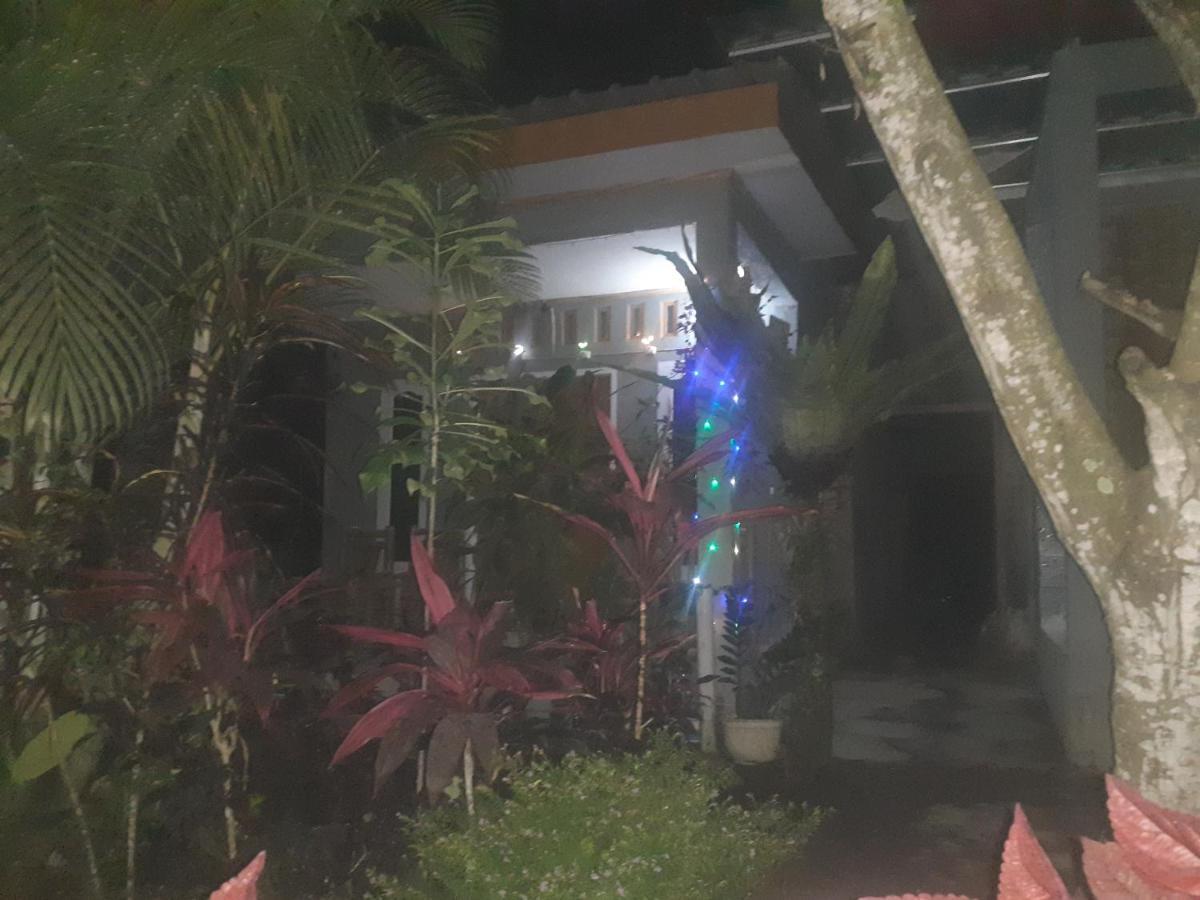 Eltari Homestay Тетебату Экстерьер фото